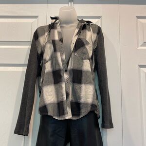 Hooded button down flannel with ribbed long sleeves